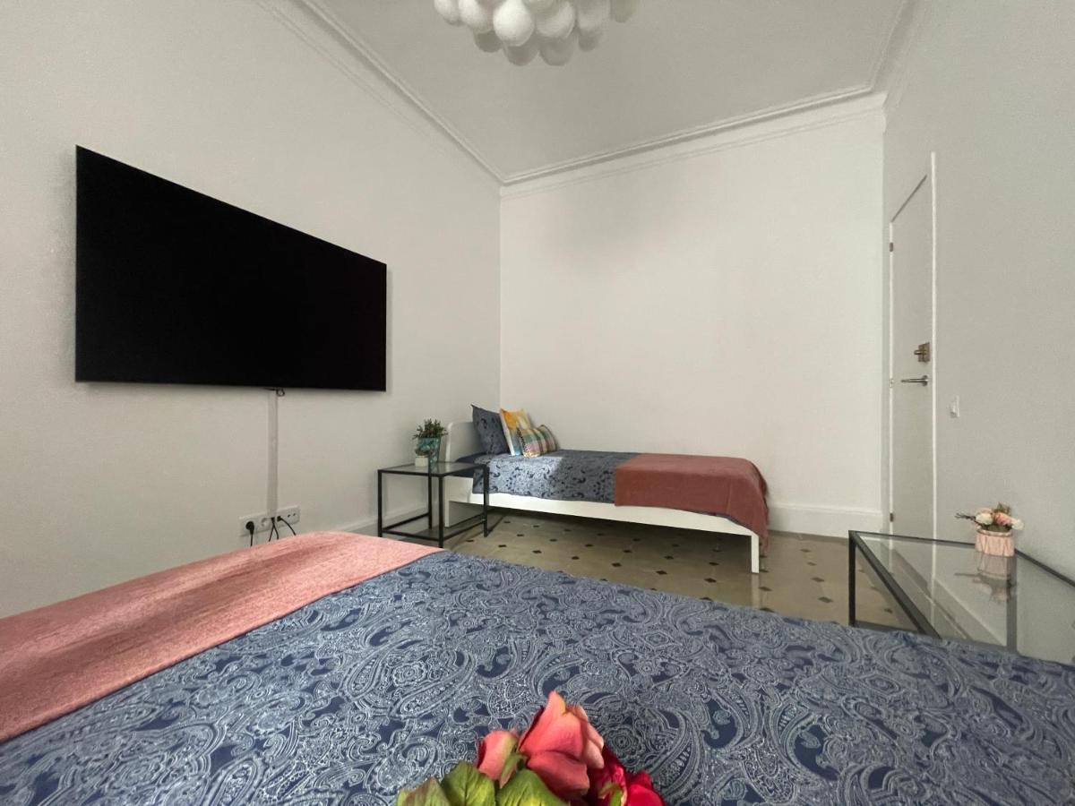 Bcn Centric Rooms บาร์เซโลนา ภายนอก รูปภาพ